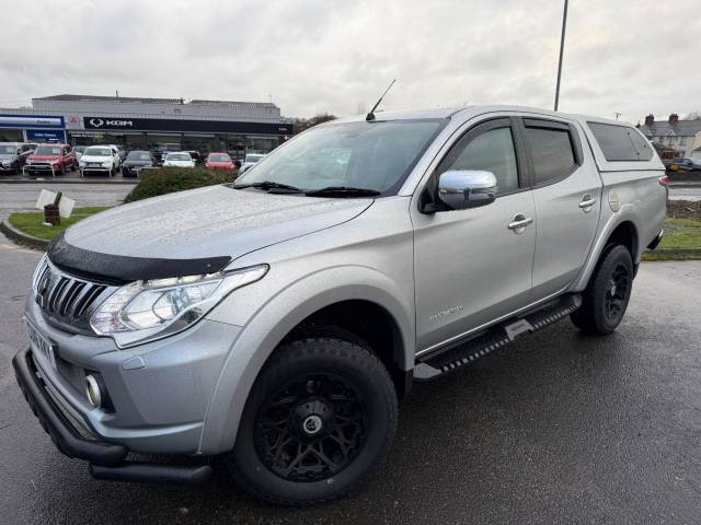 2016 Mitsubishi L200 2.4 Double Cab DI-D 178 Barbarian 4WD