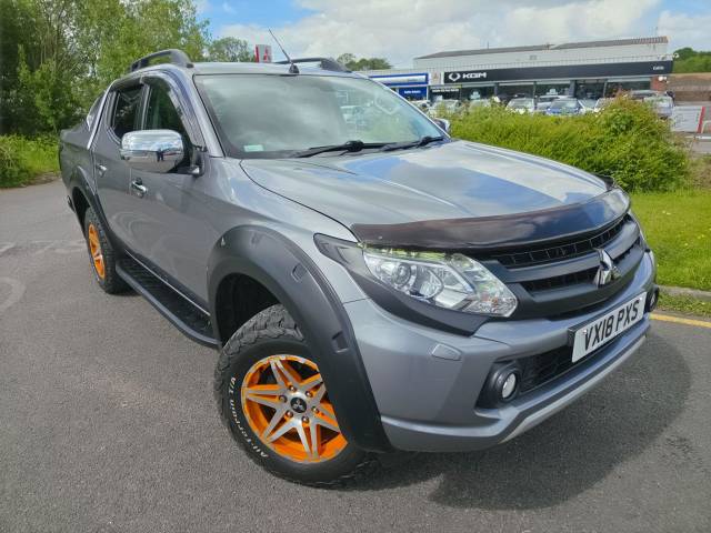 Mitsubishi L200 2.4 Double Cab DI-D 181 Barbarian SVP II 4WD Auto Pick Up Diesel GREY