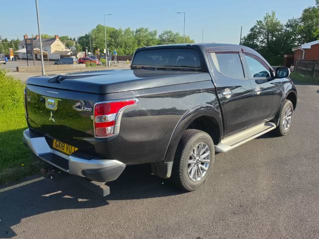 2018 Mitsubishi L200 2.4 Double Cab DI-D 178 Barbarian 4WD
