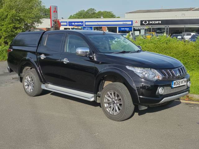 Mitsubishi L200 2.4 Double Cab DI-D 178 Barbarian 4WD Auto Pick Up Diesel BLACK