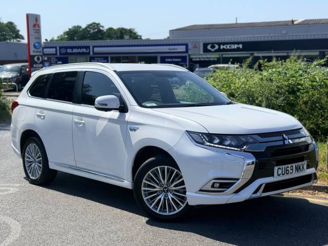 Mitsubishi Outlander 2.4 PHEV 4h 5dr Auto Estate Petrol / Electric Hybrid WHITE